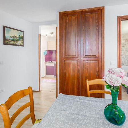 Apartment Lanterna Veneziana Ровінь Екстер'єр фото