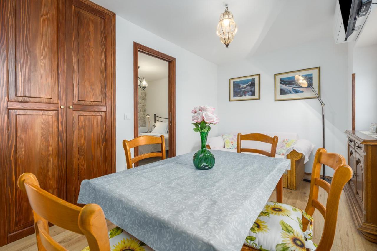 Apartment Lanterna Veneziana Ровінь Екстер'єр фото